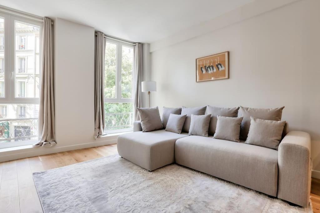 L'Elegance A La Parisienne Apartment ภายนอก รูปภาพ